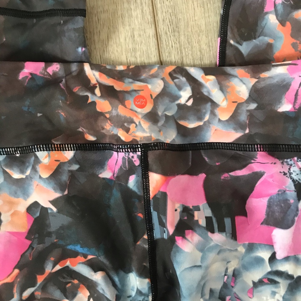 VIAMIA TEMPEST ROSE LEGGING Size S - Picture 5 of 5